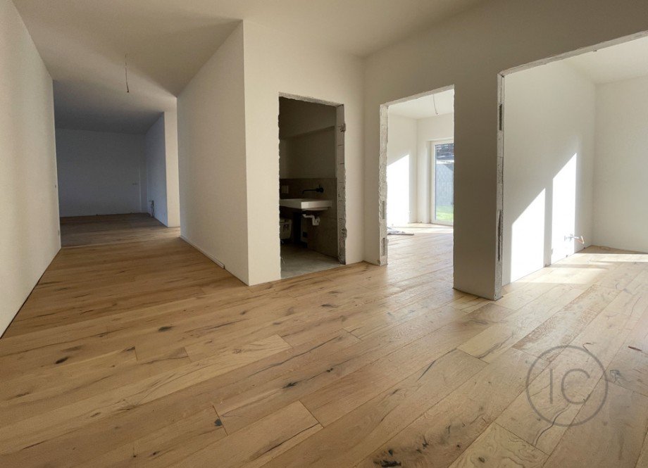 Aktueller Stand Flur Eingang Erdgeschosswohnung Bonn