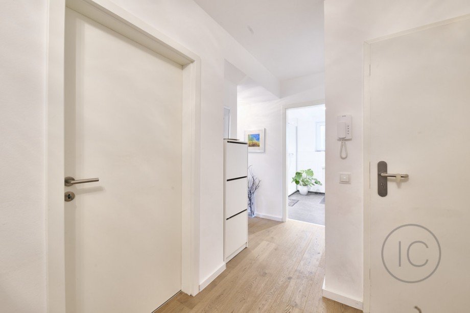 Diele Etagenwohnung K�ln