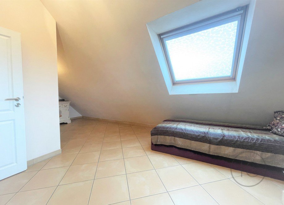 Zimmer Dachgeschoss Einfamilienhaus Niederkassel