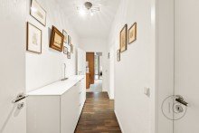 Flur Stilvoll wohnen in K�ln-Lindenthal - gro�z�gige Wohnung mit zwei Loggien und Garage