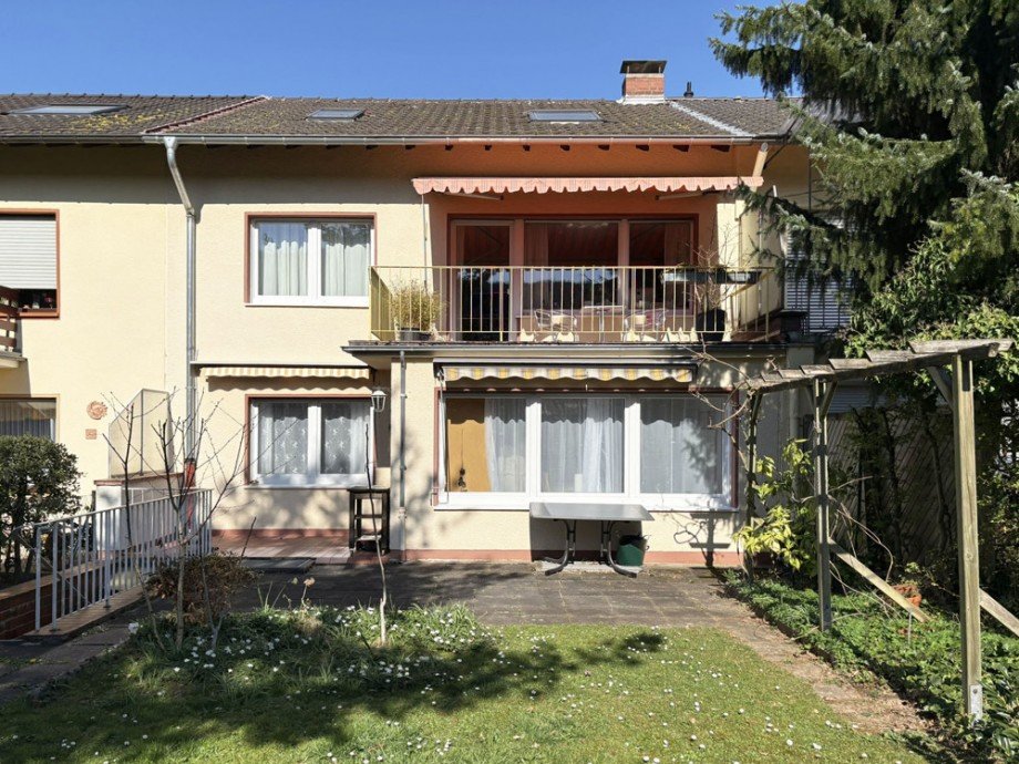 Hausansicht hinten Mehrfamilienhaus Bonn / Dottendorf
