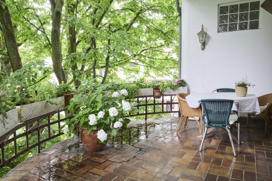 Balkon Etagenwohnung K�ln