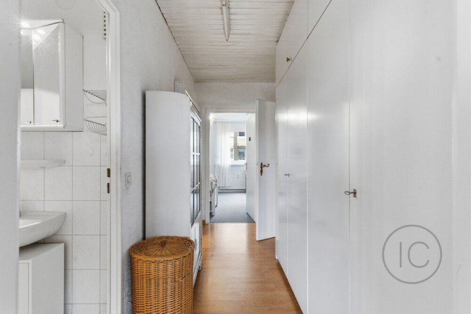 Flur Etagenwohnung K�ln / Chorweiler