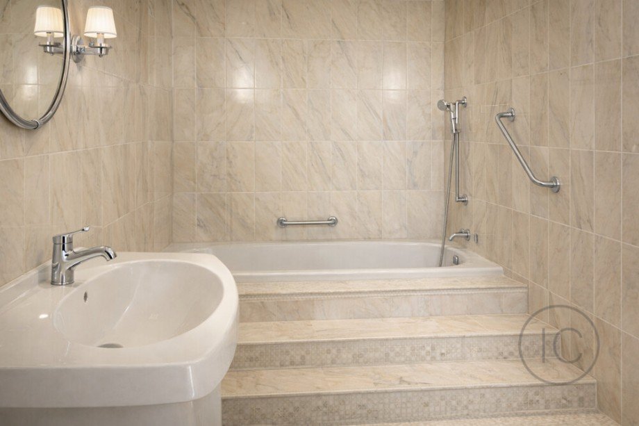 Badezimmer OG Mehrfamilienhaus Hilden