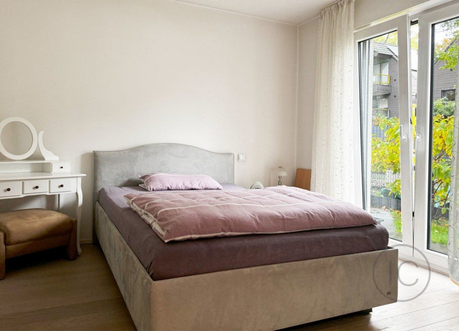 Schlafzimmer WHG EG Zweifamilienhaus Wahnheide