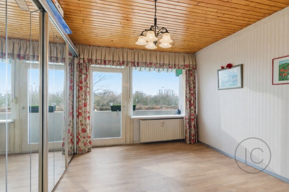 Schlafzimmer links Etagenwohnung K�ln / Chorweiler