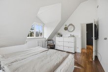 Schlafzimmer Dachgeschosswohnung mit beeindruckender Gesamtfl�che, Terrasse und Balkon und 0,73 % Finanzierung