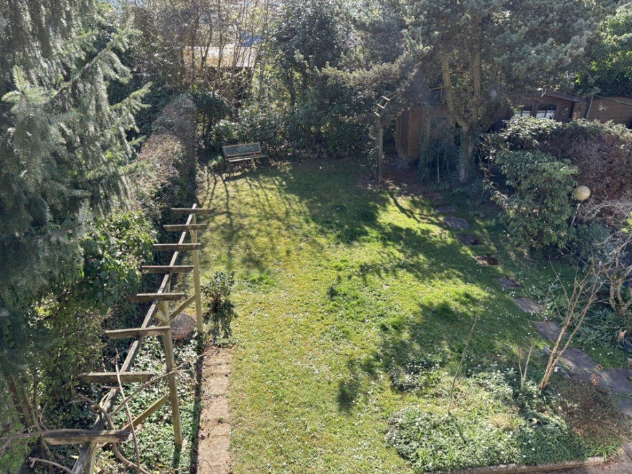 Garten Mehrfamilienhaus Bonn / Dottendorf