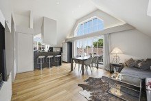 Wohnen Dachgeschosswohnung mit beeindruckender Gesamtfl�che, Terrasse und Balkon und 0,73 % Finanzierung