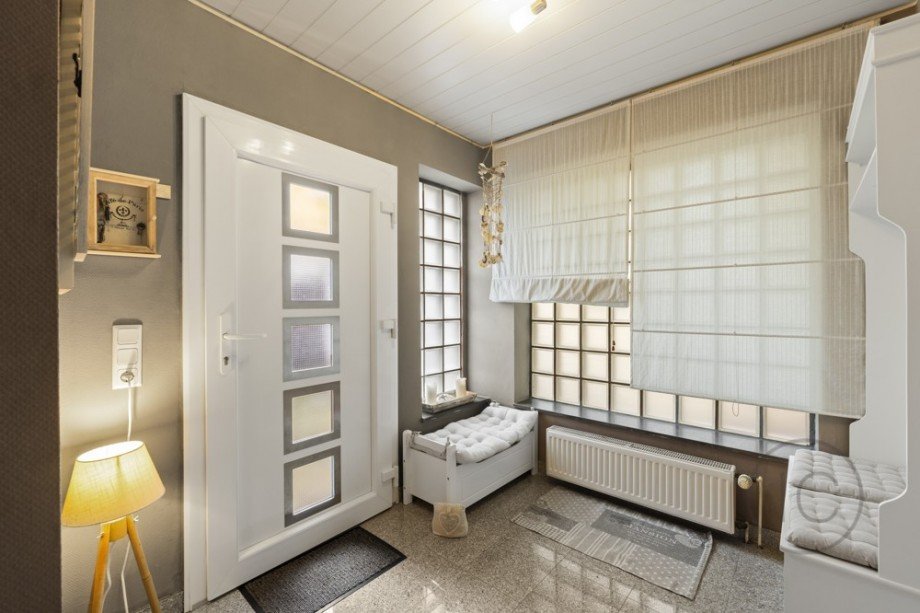 Eingangsbereich Reihenmittelhaus Frechen