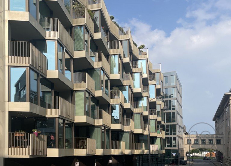 Seiteansicht Richtung Rhein K�ln Etagenwohnung Exklusive Eigentumswohnung in der K-Star Residence am Rhein inkl. Sauna und Fitnessraum - Angebote erw�nscht