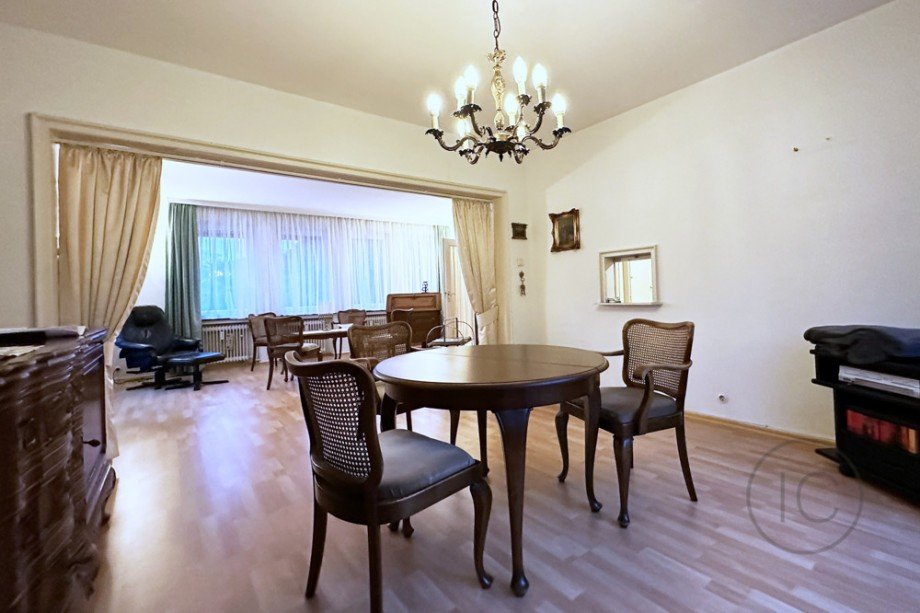 Esszimmer EG Zweifamilienhaus K�ln / Junkersdorf