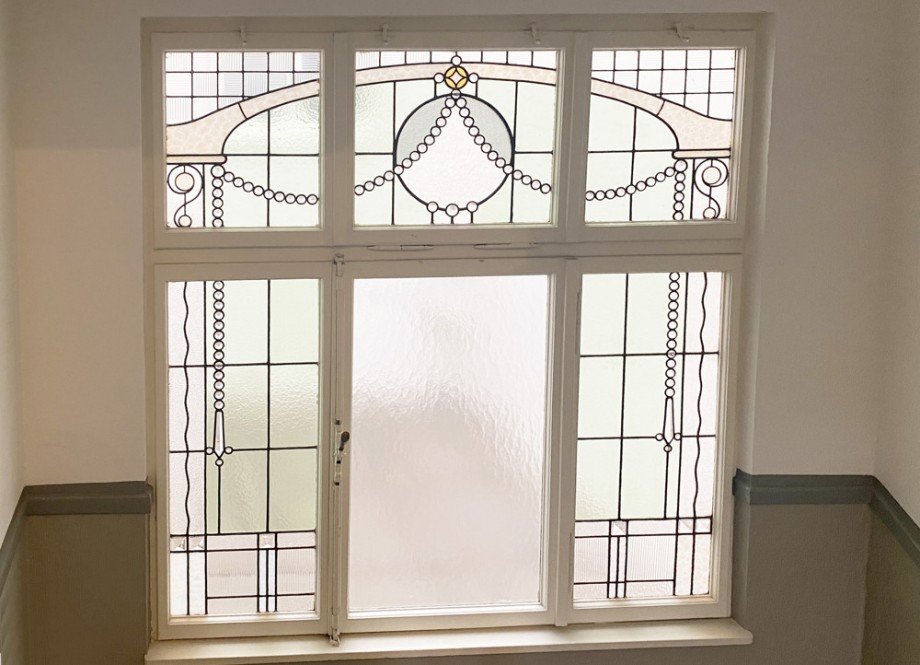 Fenster Treppenhaus Etagenwohnung K�ln