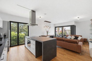 Hauptbild Moderne 3-Zimmer-Wohnung mit Balkon, 2 B�dern & TG-Stellplatz in Junkersdorf