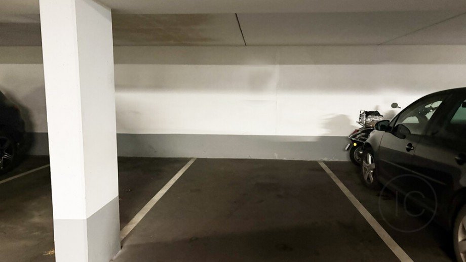Tiefgaragenstellplatz Erdgeschosswohnung K�ln