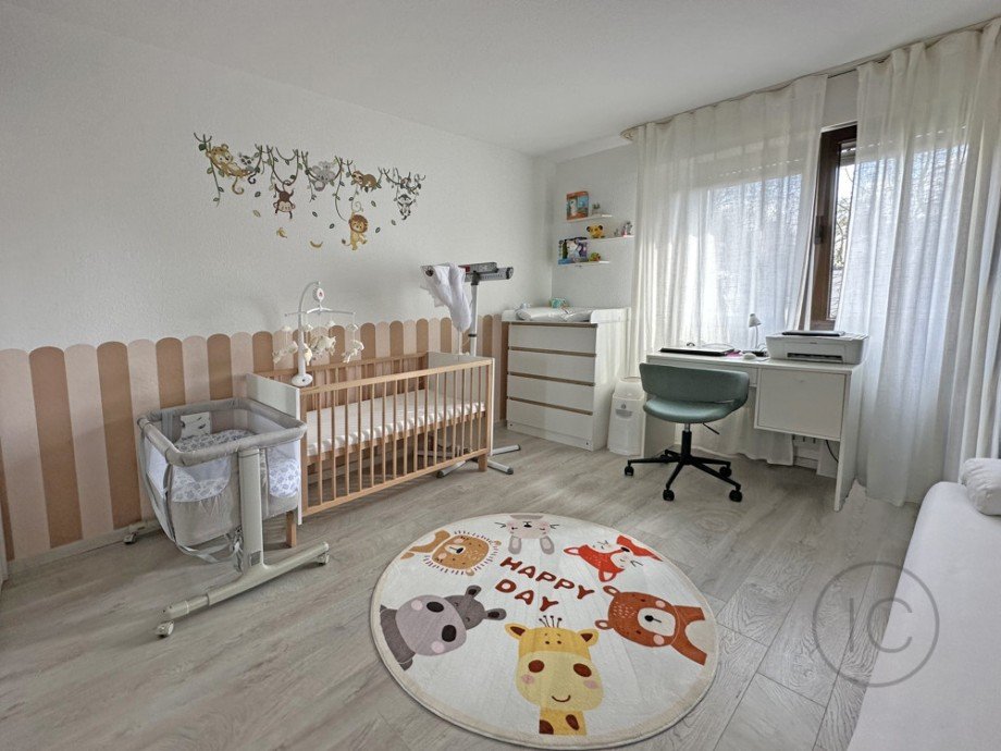 Kinderzimmer Etagenwohnung K�ln / Junkersdorf