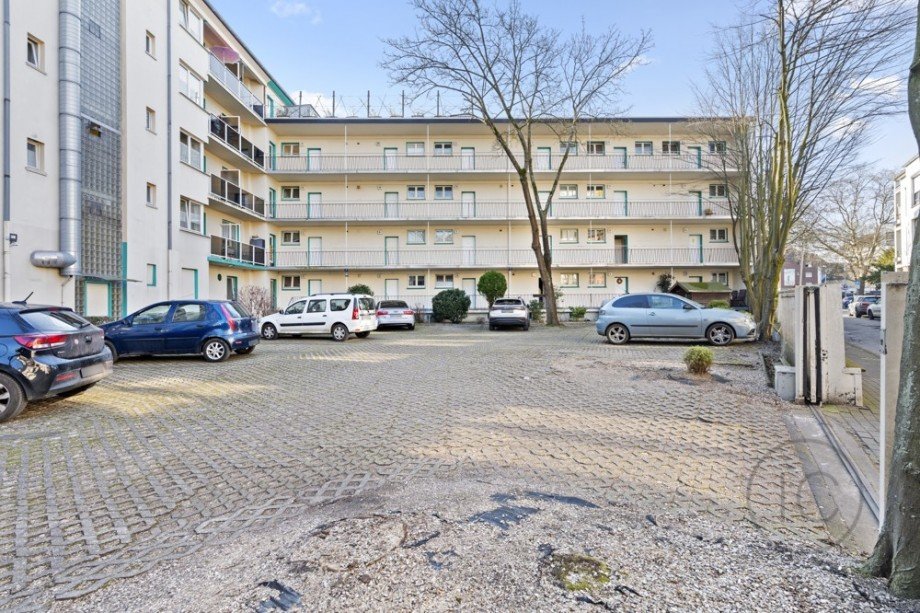 Innenhof Mehrfamilienhaus Krefeld / Cracau