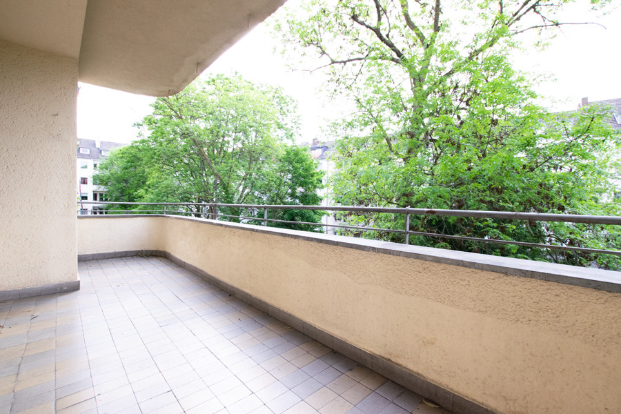 Balkon Etagenwohnung K�ln