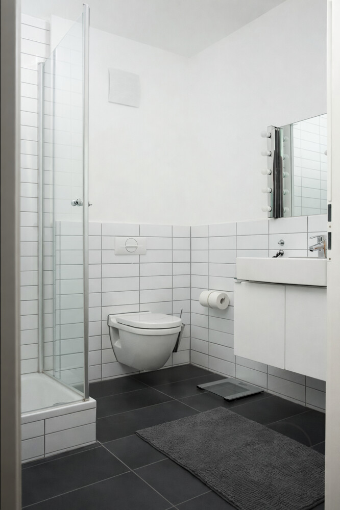 Duschbad OG Maisonettewohnung K�ln / Rath/Heumar