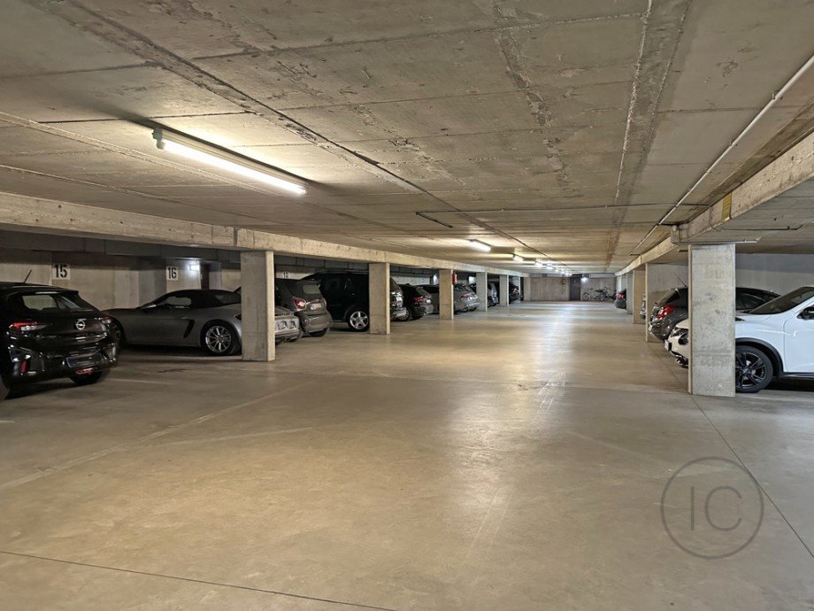Tiefgarage Etagenwohnung K�ln / Junkersdorf
