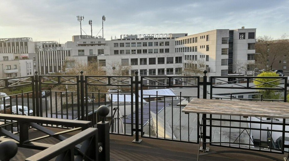 Terrasse DG Maisonettewohnung K�ln