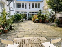 Terrasse im Hinterhof Sanierte Altbauwohnung als Kapitalanlage oder zur Eigennutzung