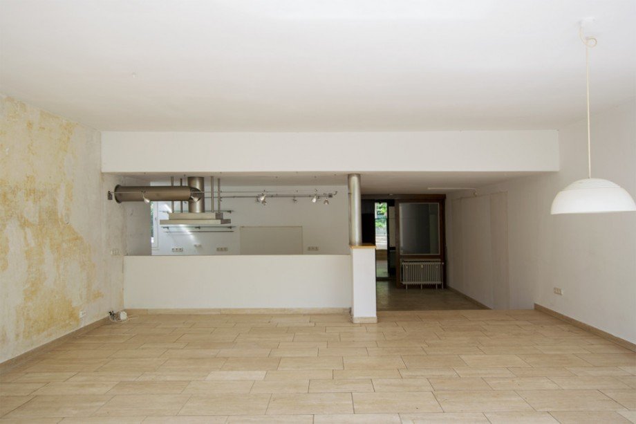 Blick von der Terrasse Richtung Eingang Etagenwohnung Bergisch Gladbach / Katterbach