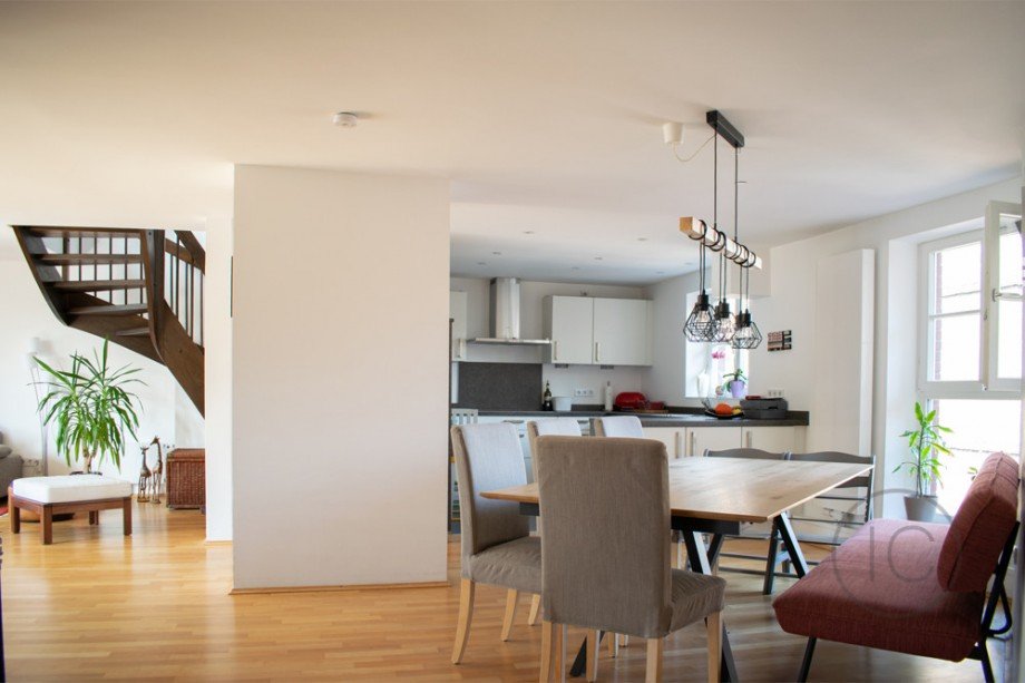 Esszimmer und K�che Maisonettewohnung K�ln