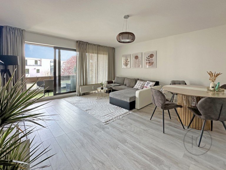 Wohnen K�ln / Junkersdorf Etagenwohnung Ger�umige 3,5-Zimmer-Wohnung mit sonniger Loggia in ruhiger Lage von K�ln-Junkersdorf - vermietet -