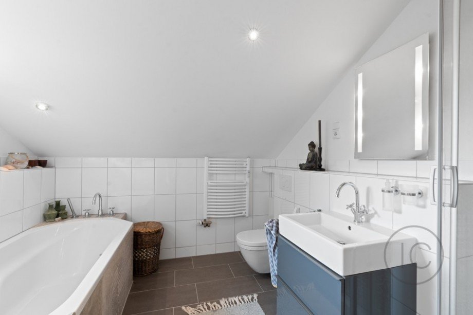 Bad en Suite Maisonettewohnung Bonn / R�ttgen