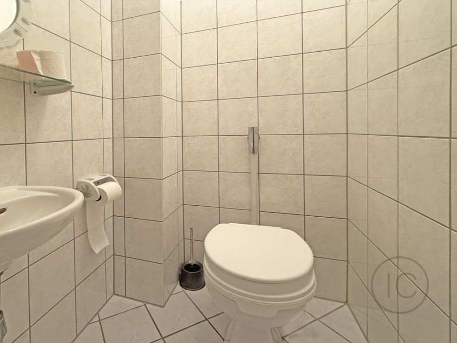Wc Wohnung vermietet Etagenwohnung Wuppertal