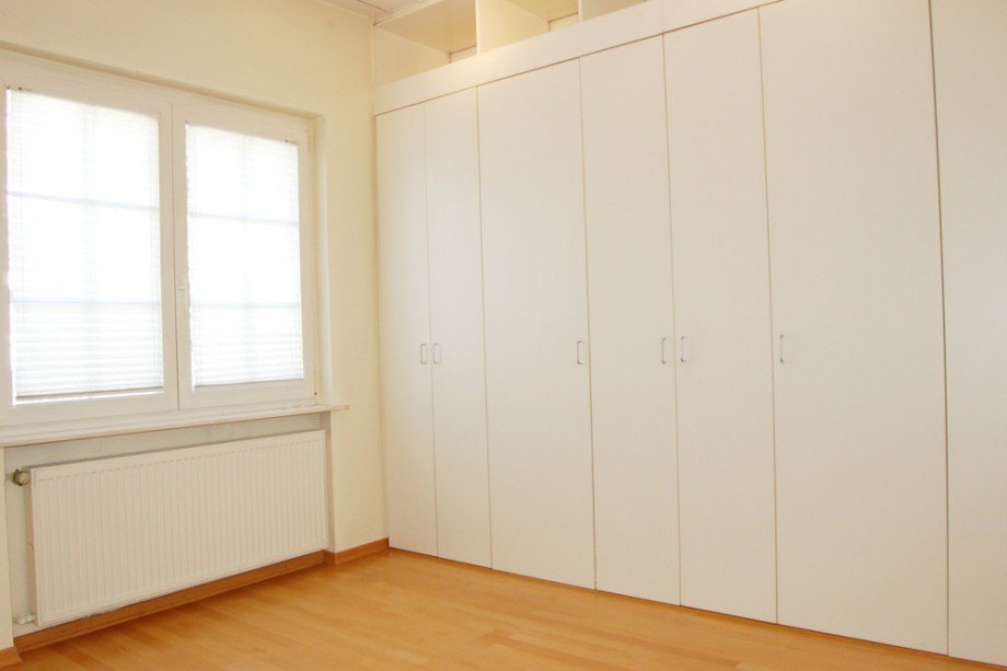 Zimmer Einfamilienhaus K�ln