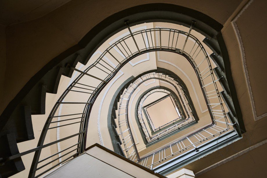 Treppenhaus Etagenwohnung K�ln