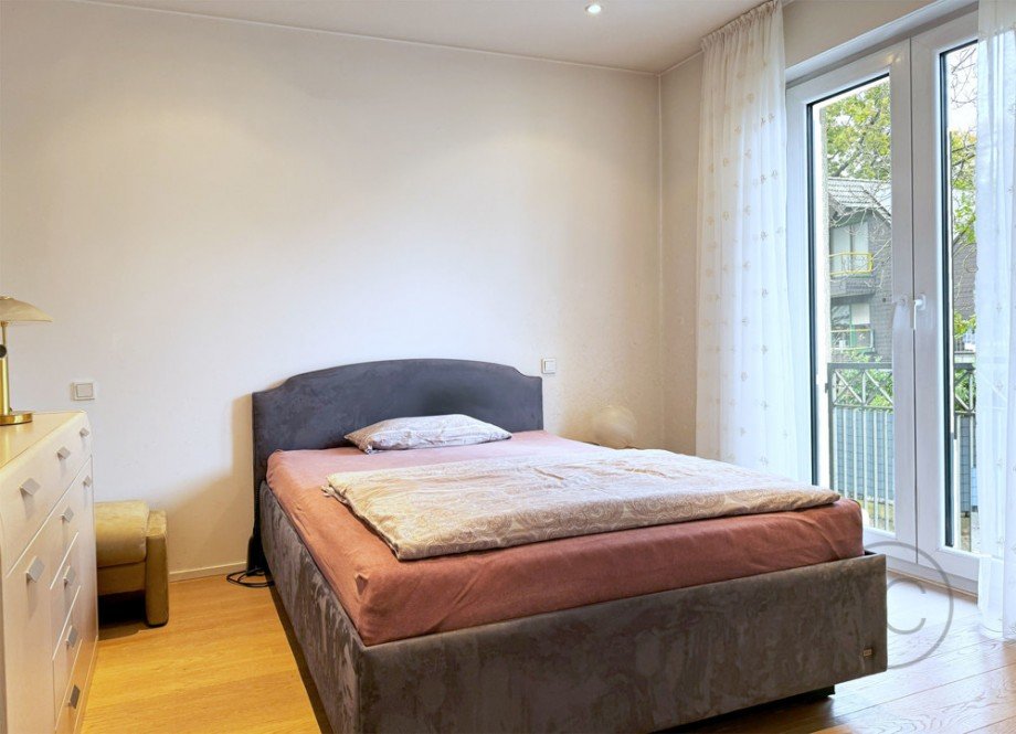 Schlafzimmer WHG 1. OG Zweifamilienhaus Wahnheide