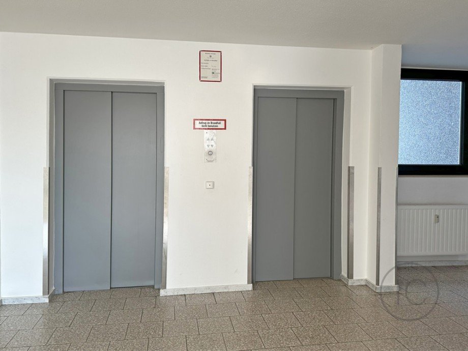 Aufz�ge Etagenwohnung K�ln / Junkersdorf