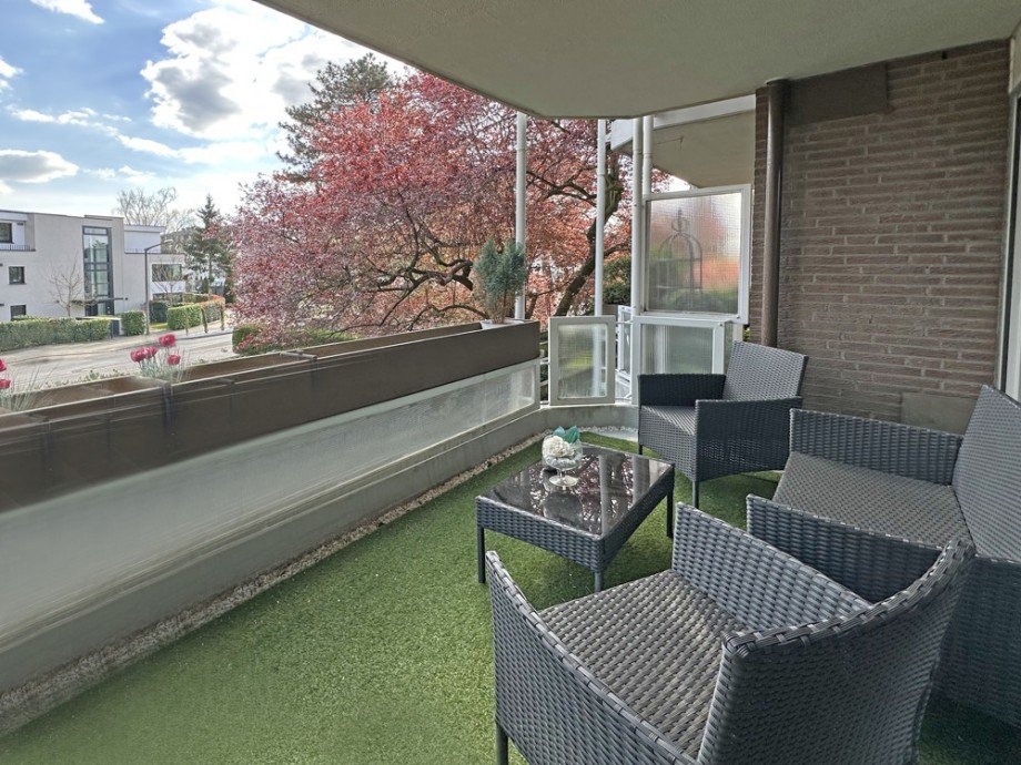 Balkon Etagenwohnung K�ln / Junkersdorf