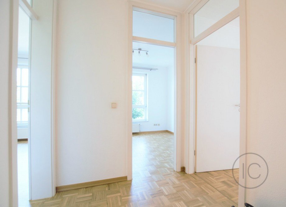 Flur Etagenwohnung K�ln