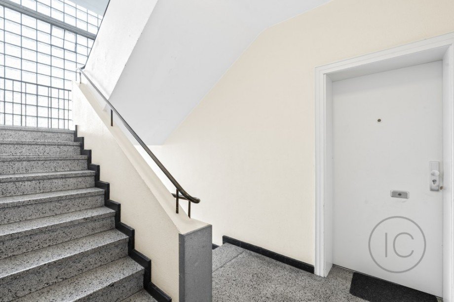 Hausflur Mehrfamilienhaus Krefeld / Cracau
