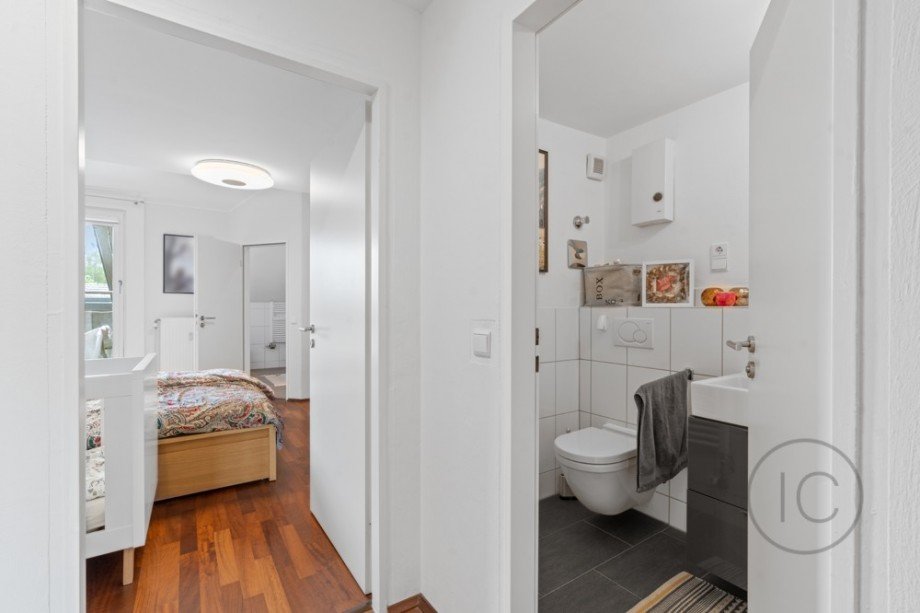 Diele Schlafzimmer / Duschbad Maisonettewohnung Bonn / R�ttgen