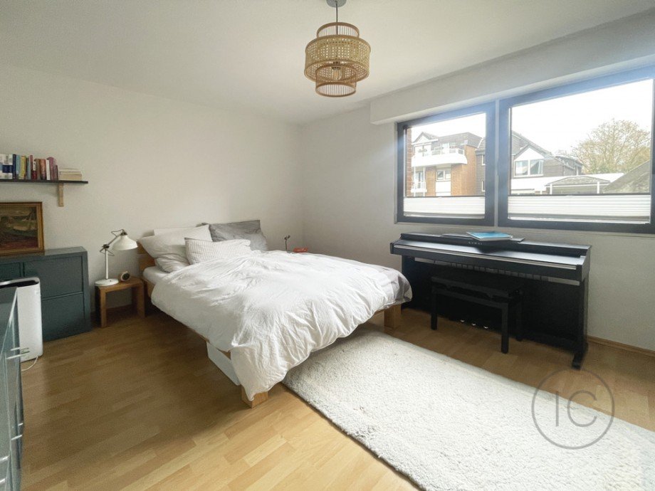 Schlafzimmer Etagenwohnung K�ln / Junkersdorf
