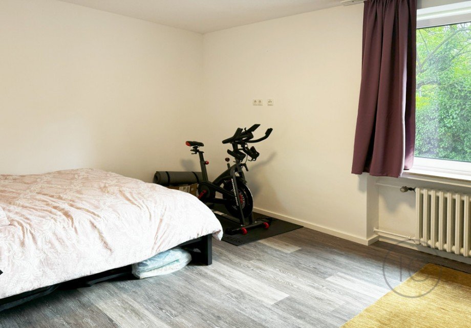 Schlafzimmer B�ro / Praxis K�ln