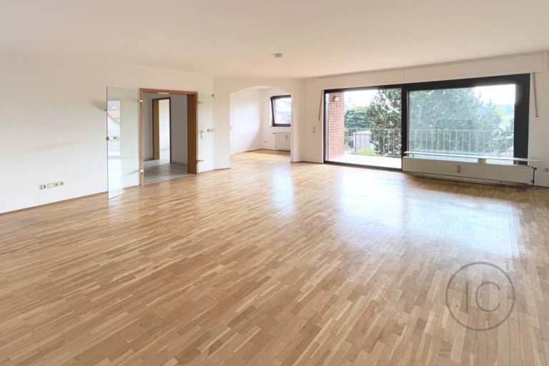 Wohnzimmer H�rth / Stotzheim Etagenwohnung H�rth Stotzheim: Ger�umige 3-4 Zimmer Wohnung mit Balkon und Stellplatz in 3 Parteienhaus