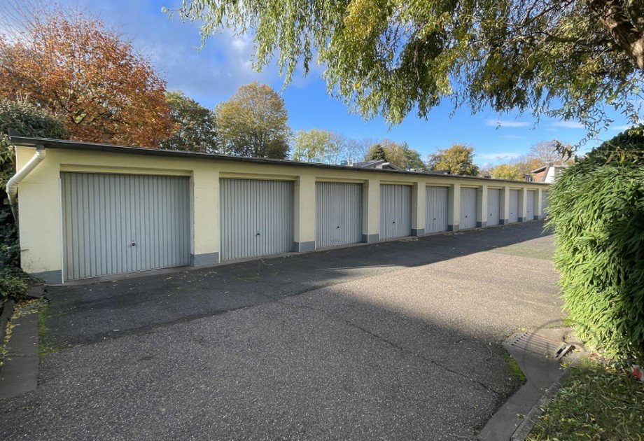Garagen Erdgeschosswohnung K�ln / Junkersdorf