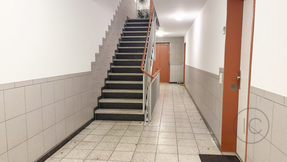 Treppenhaus Erdgeschosswohnung K�ln