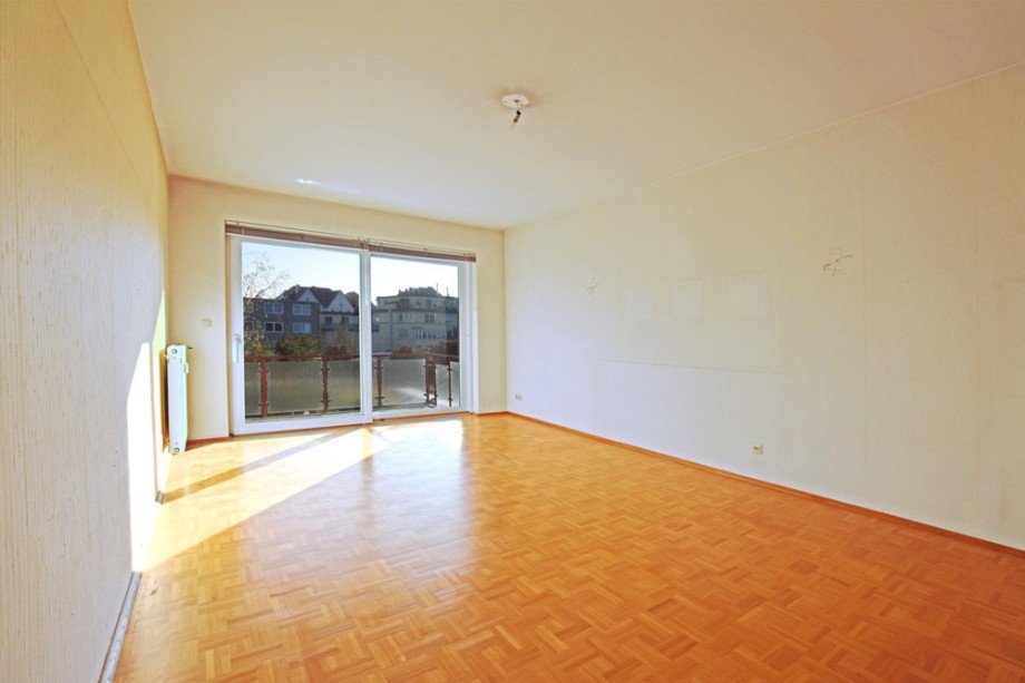 Wohnzimmer Etagenwohnung K�ln / Lindenthal