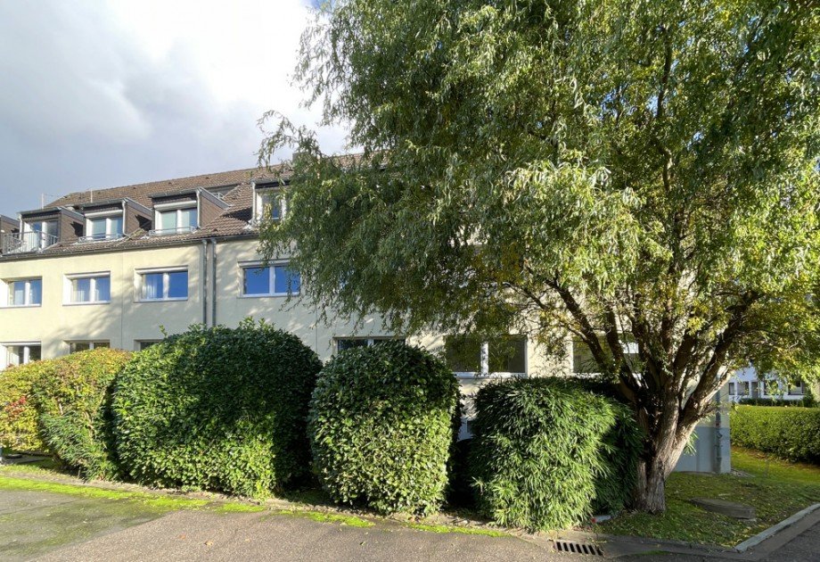 R�ckansicht Haus Erdgeschosswohnung K�ln / Junkersdorf