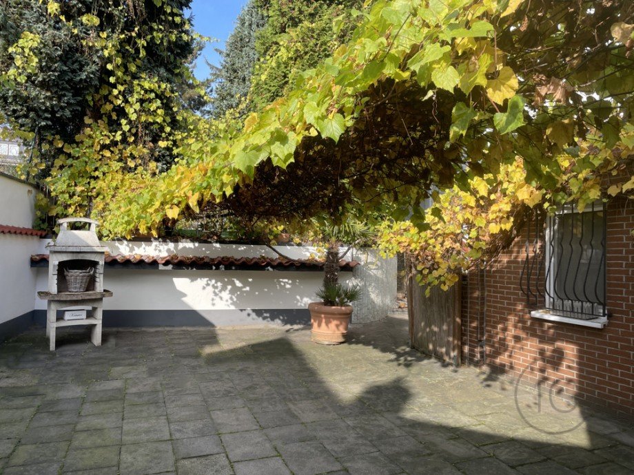 Grillplatz Eingang Reihenmittelhaus Frechen