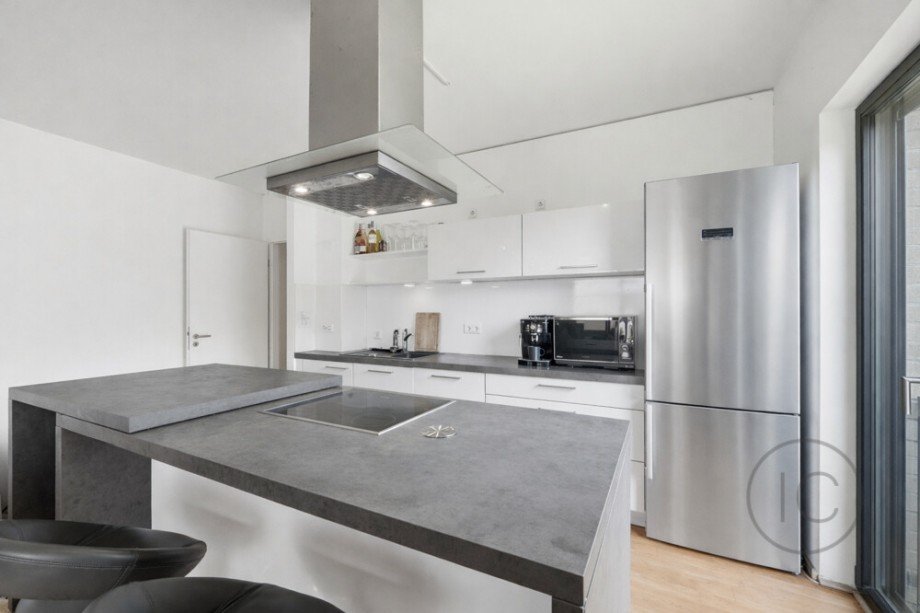 K�che Neu Etagenwohnung K�ln