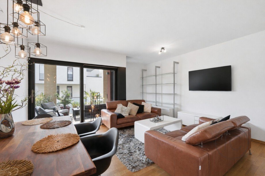 Wohnzimmer mit Essbereich Etagenwohnung K�ln