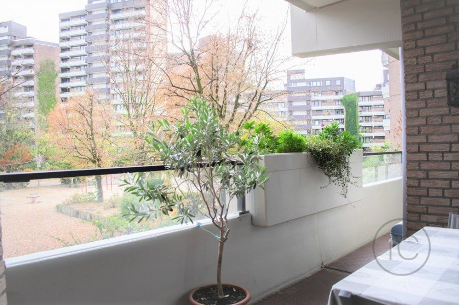 Balkon Asublick Etagenwohnung K�ln / Westhoven